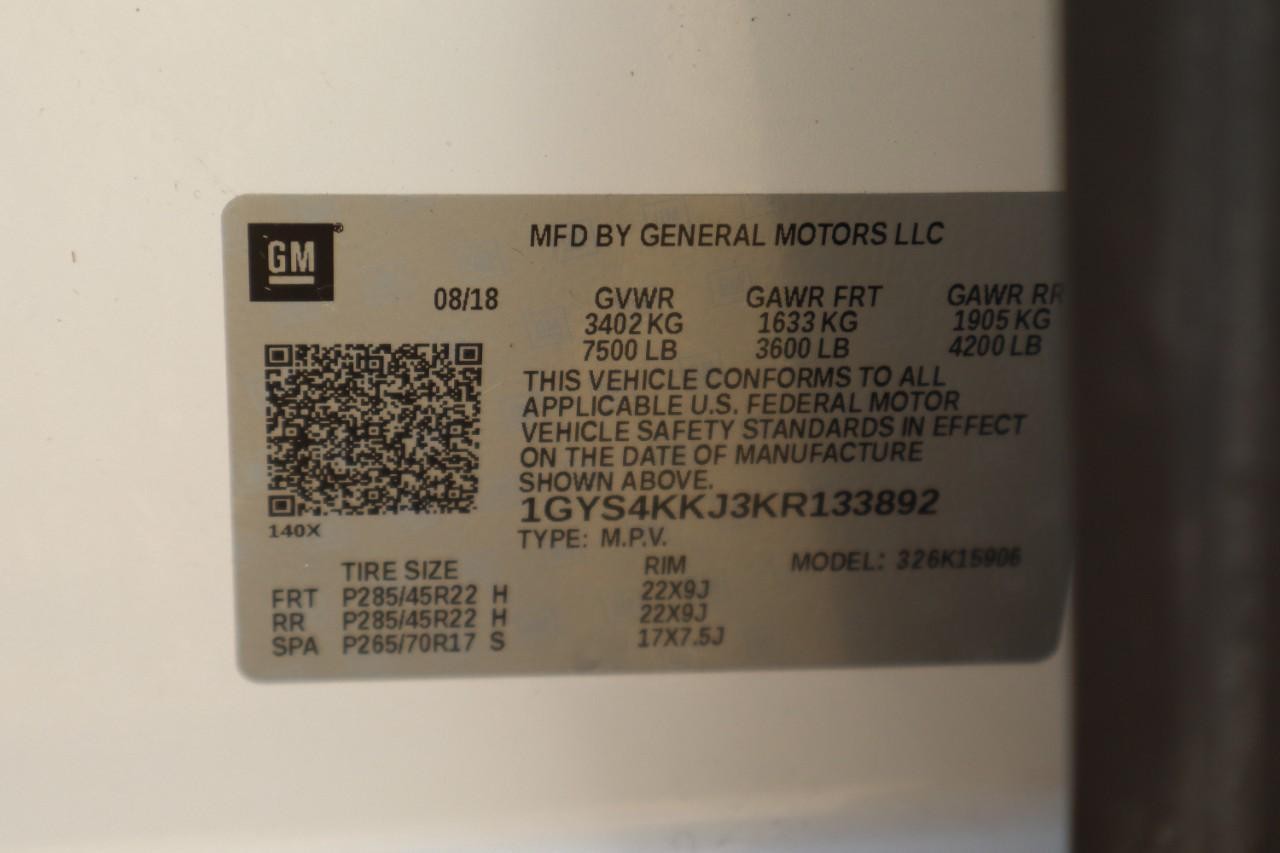 Cadillac Escalade ESV Vehicle Full-screen Gallery Image 23