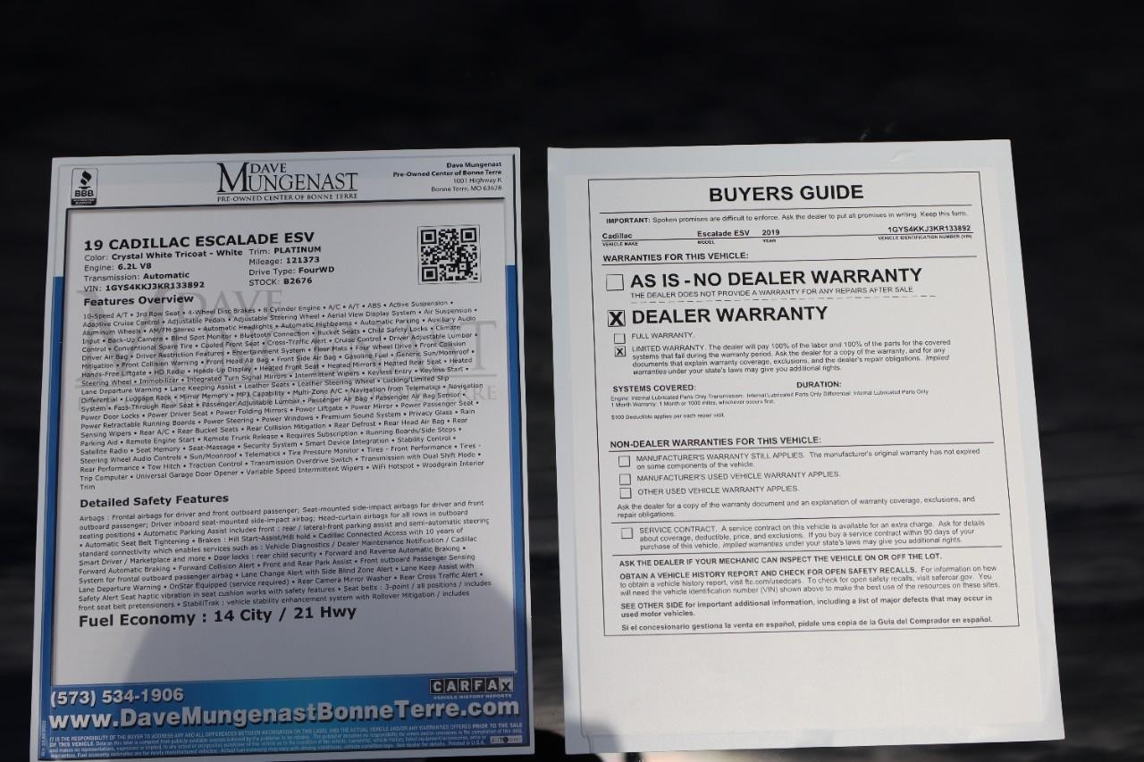 Cadillac Escalade ESV Vehicle Full-screen Gallery Image 24