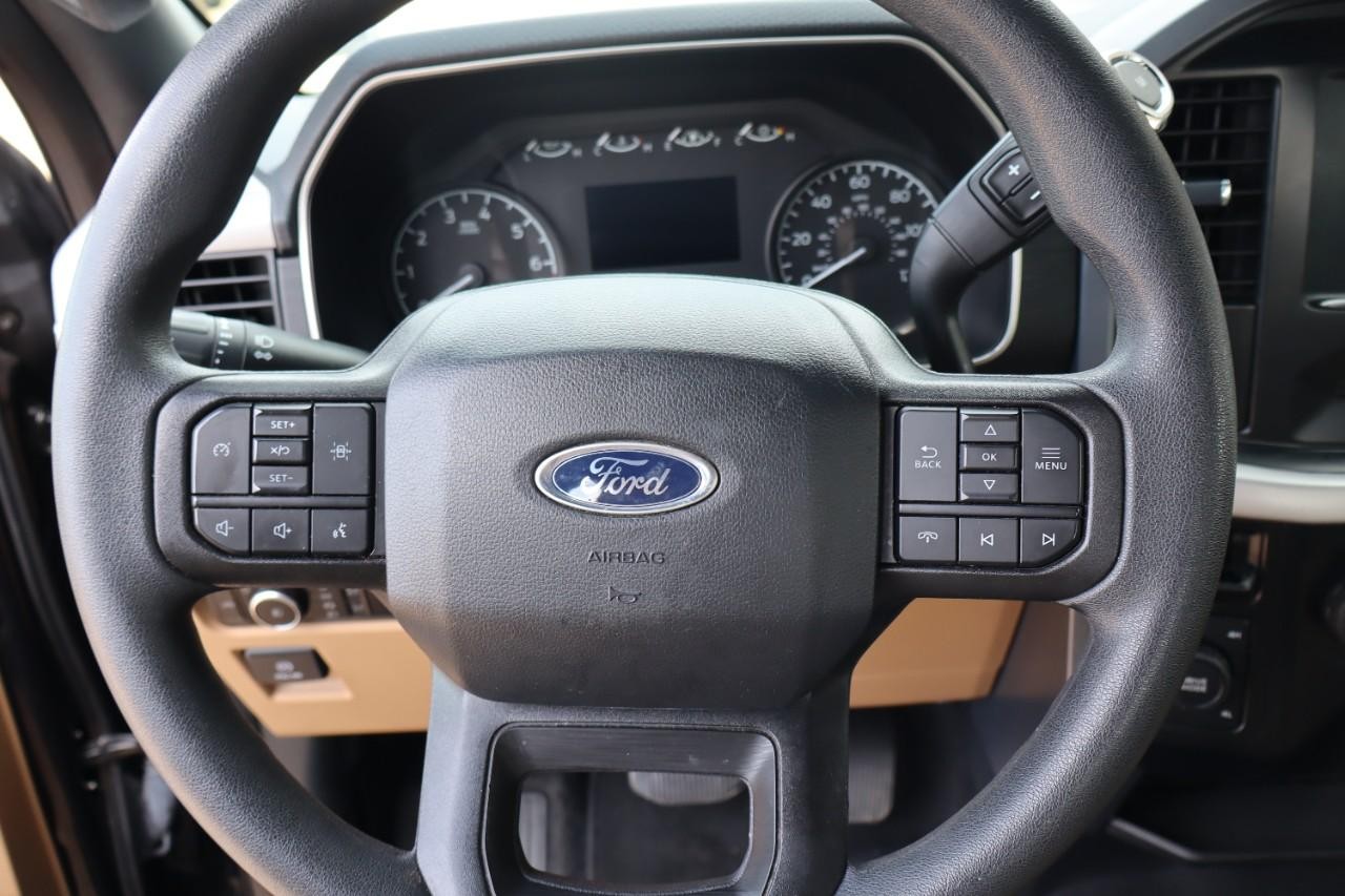 Ford F-150 Vehicle Full-screen Gallery Image 14