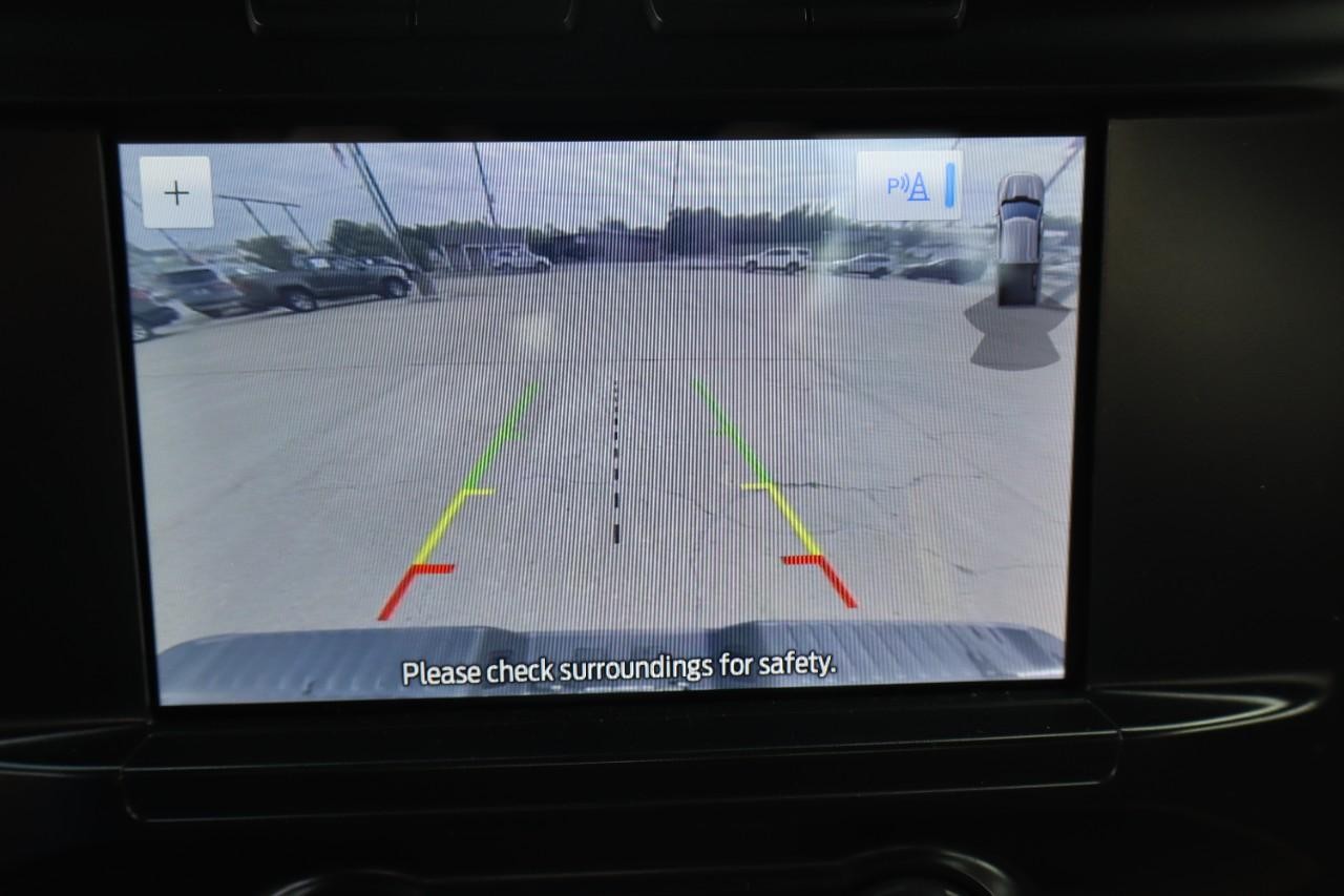 Ford F-150 Vehicle Full-screen Gallery Image 15