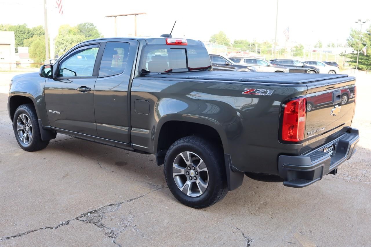 Chevrolet Colorado Vehicle Full-screen Gallery Image 3