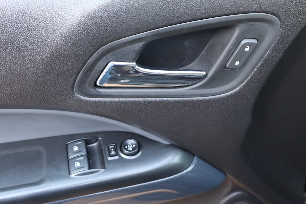 Chevrolet Colorado Vehicle Full-screen Gallery Image 12