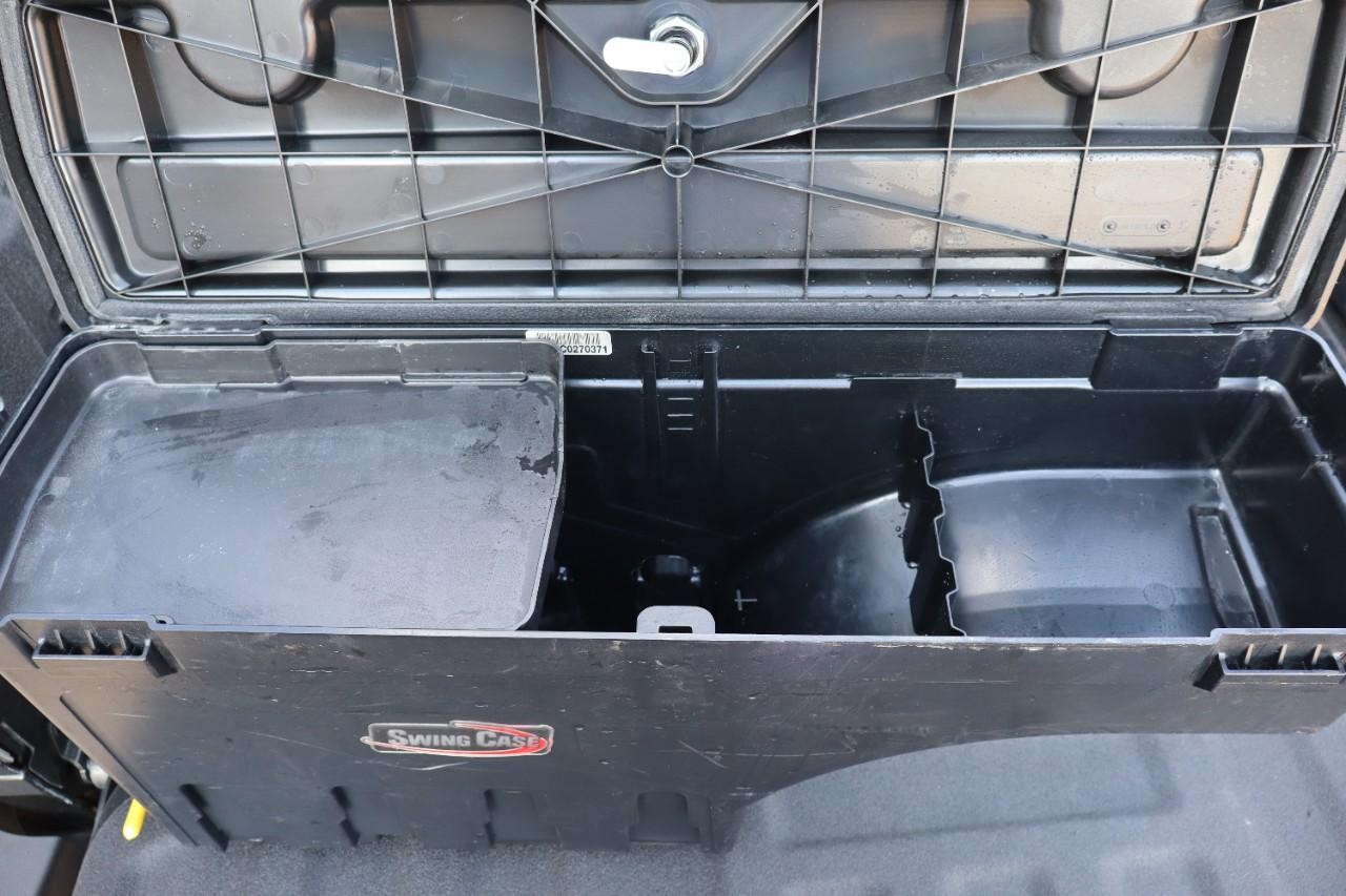 Chevrolet Colorado Vehicle Full-screen Gallery Image 18