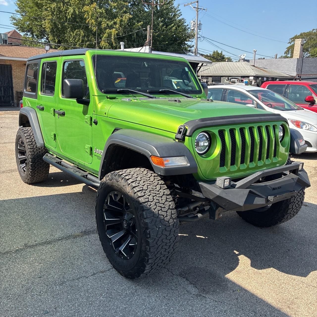 Jeep Wrangler Unlimited Vehicle Full-screen Gallery Image 4