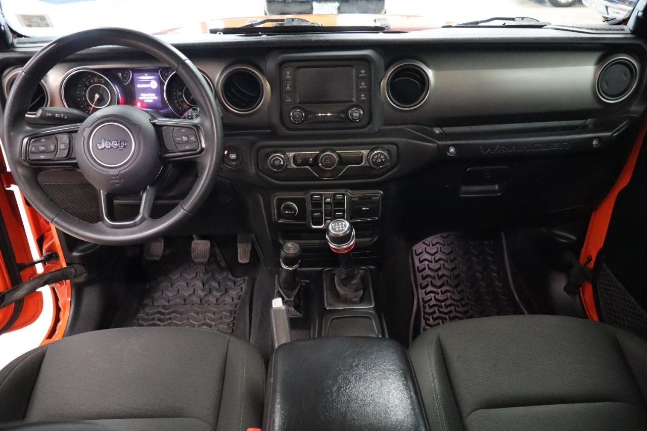 Jeep Wrangler Unlimited Vehicle Full-screen Gallery Image 12