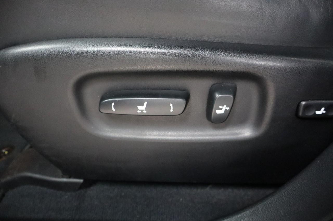 Lexus RX 350 Vehicle Full-screen Gallery Image 10