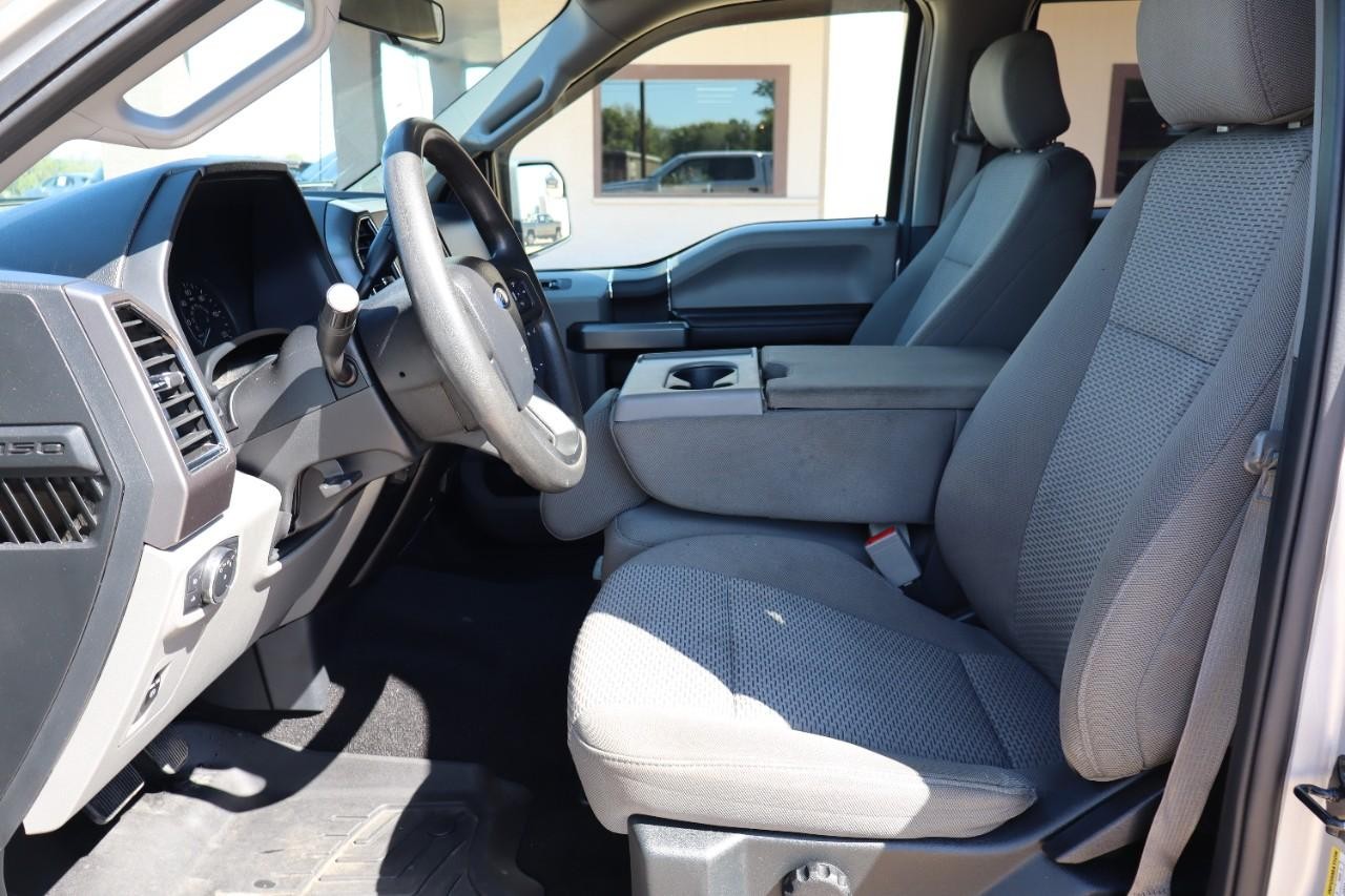 Ford F-150 Vehicle Full-screen Gallery Image 9