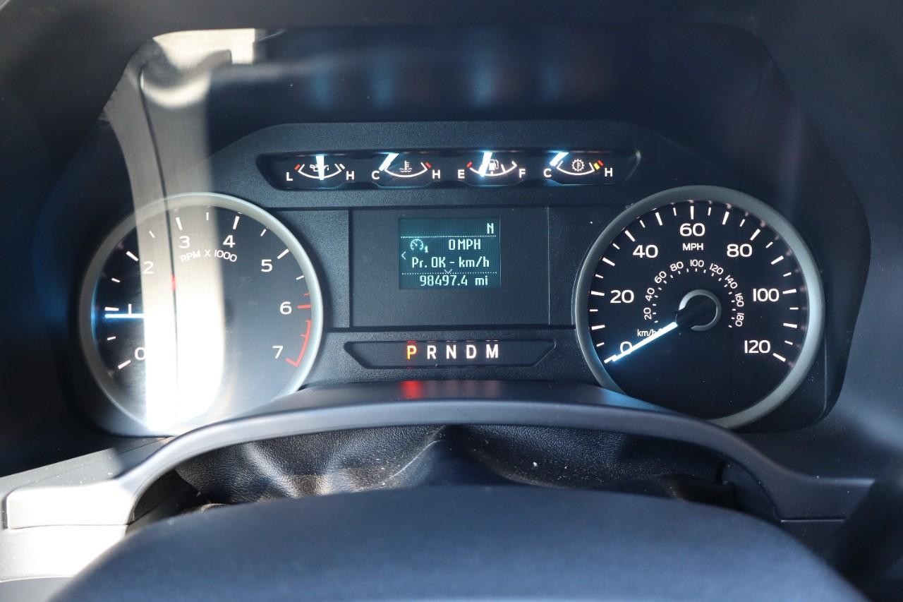 Ford F-150 Vehicle Full-screen Gallery Image 14