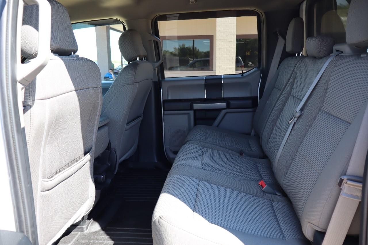 Ford F-150 Vehicle Full-screen Gallery Image 16