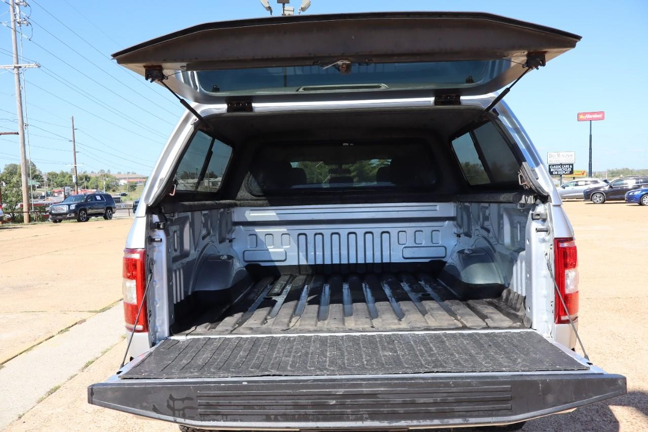 Ford F-150 Vehicle Full-screen Gallery Image 22