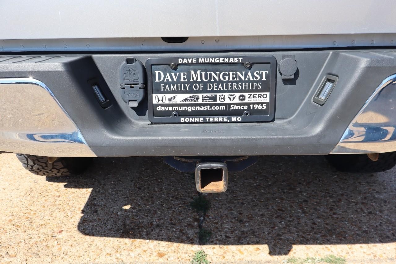 Ford F-150 Vehicle Full-screen Gallery Image 23