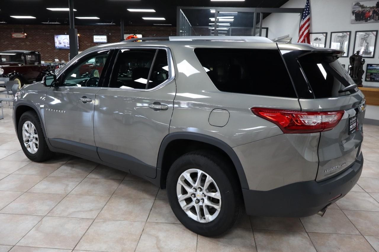 Chevrolet Traverse Vehicle Full-screen Gallery Image 3