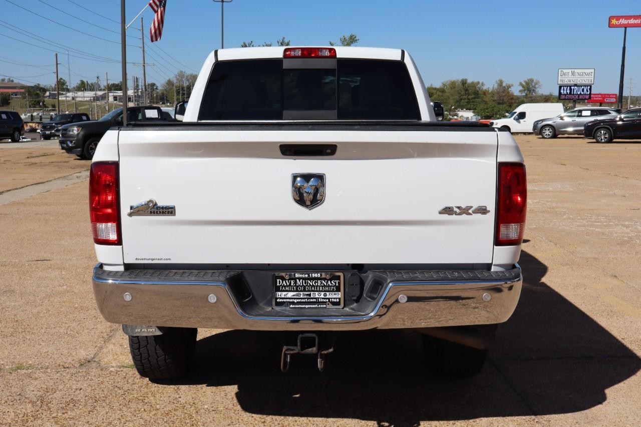 Ram 2500 Vehicle Full-screen Gallery Image 4