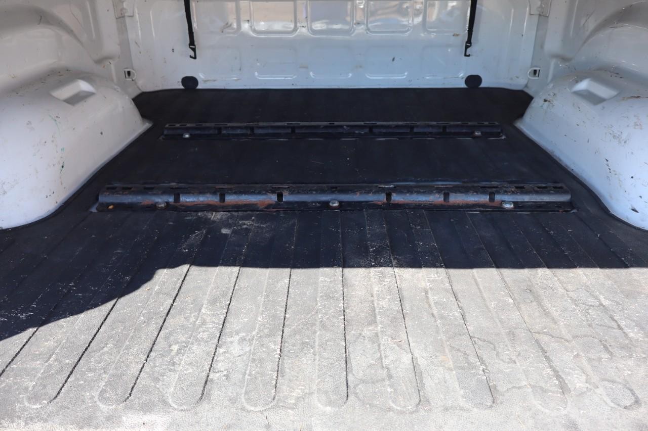 Ram 2500 Vehicle Full-screen Gallery Image 6