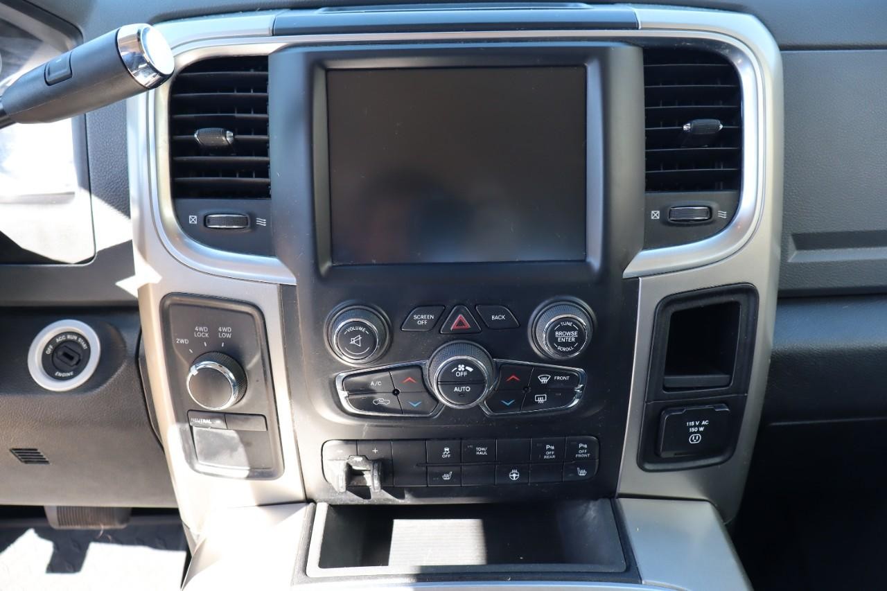 Ram 2500 Vehicle Full-screen Gallery Image 16