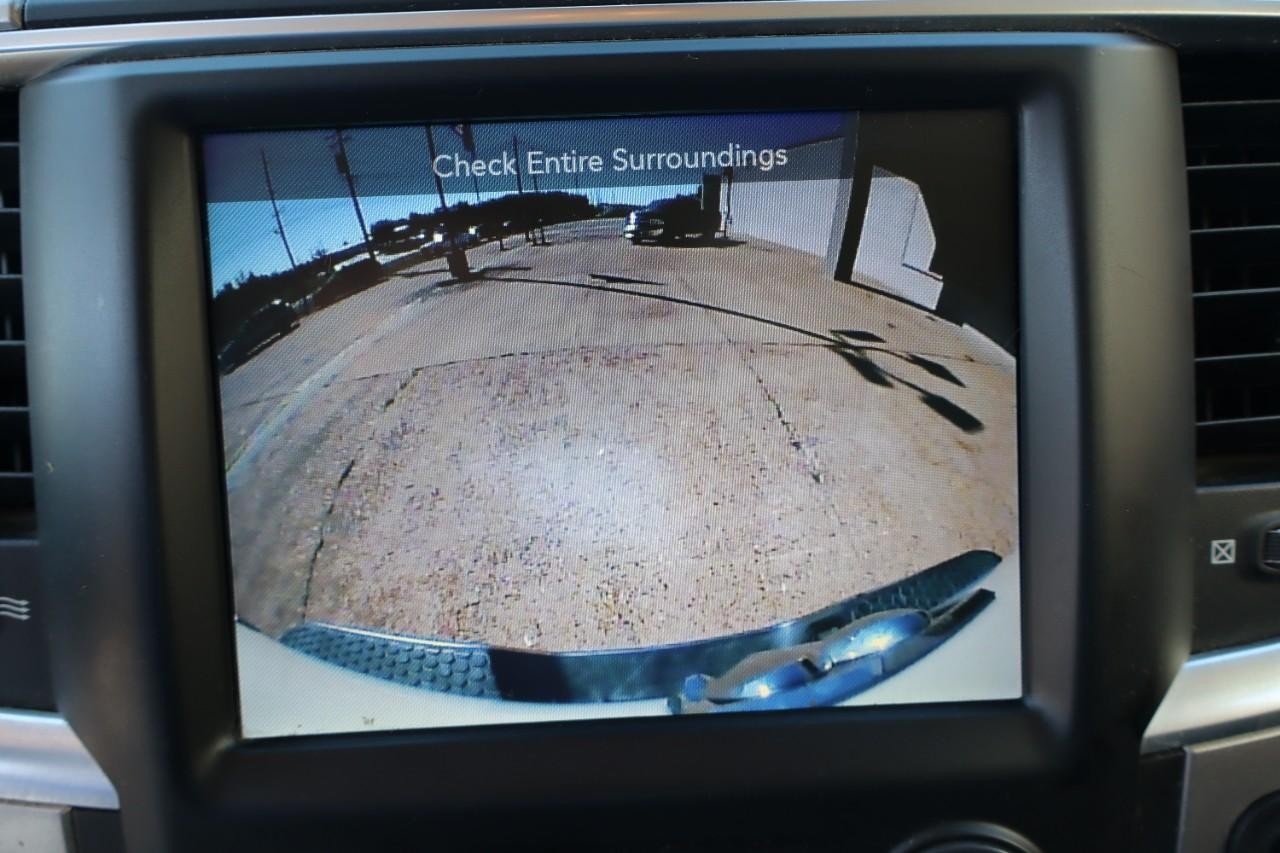 Ram 2500 Vehicle Full-screen Gallery Image 17