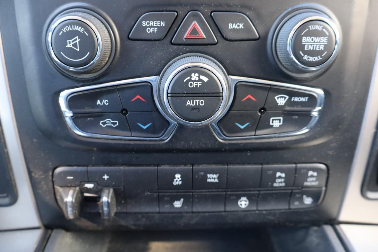 Ram 2500 Vehicle Full-screen Gallery Image 19