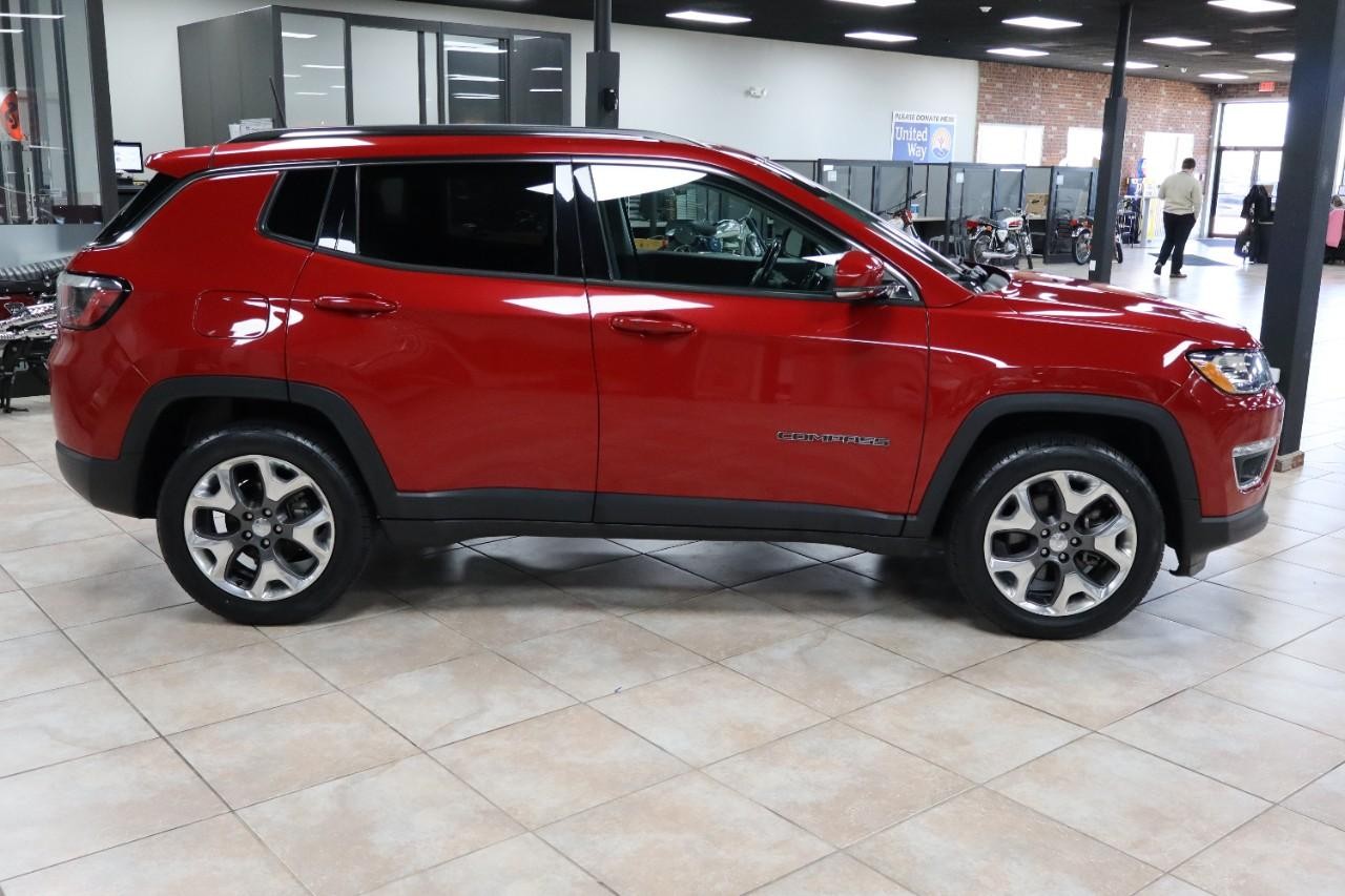 Jeep Compass Vehicle Full-screen Gallery Image 6