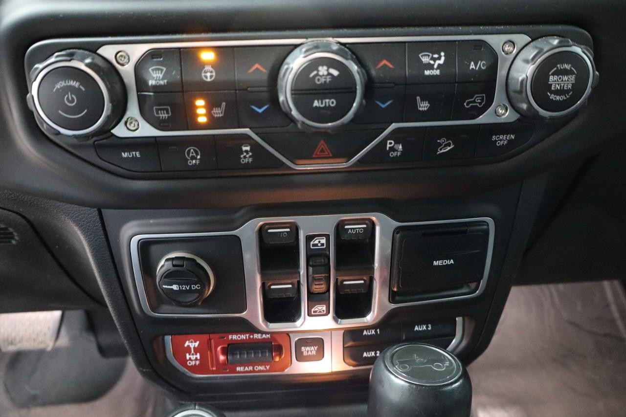 Jeep Wrangler Unlimited Vehicle Full-screen Gallery Image 18