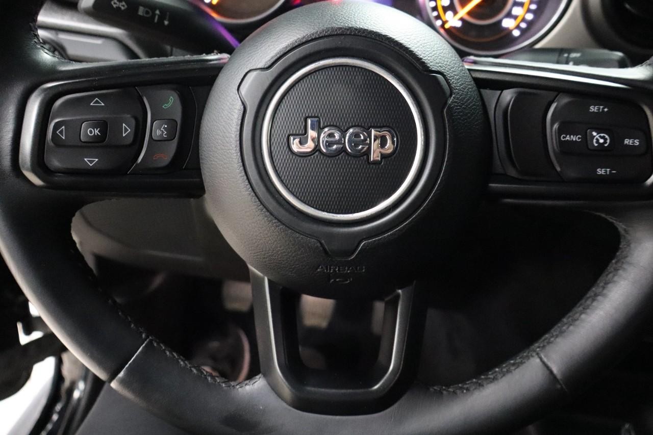 Jeep Wrangler Unlimited Vehicle Full-screen Gallery Image 13