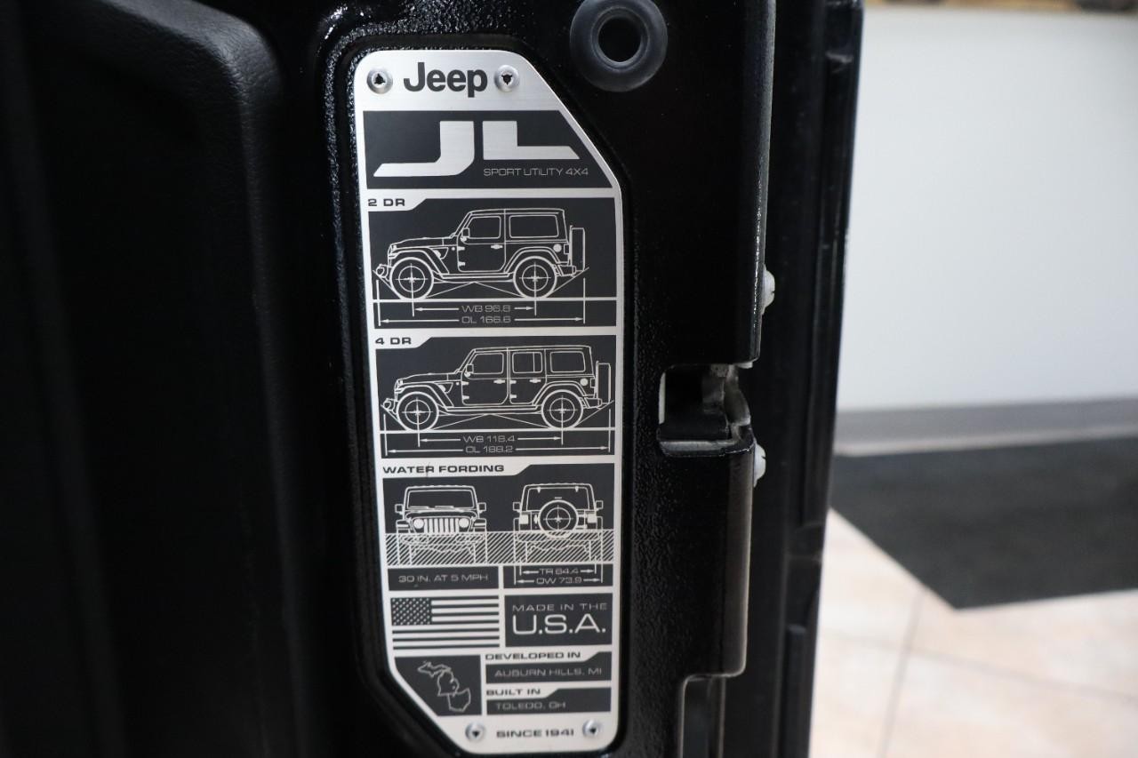 Jeep Wrangler Unlimited Vehicle Full-screen Gallery Image 21