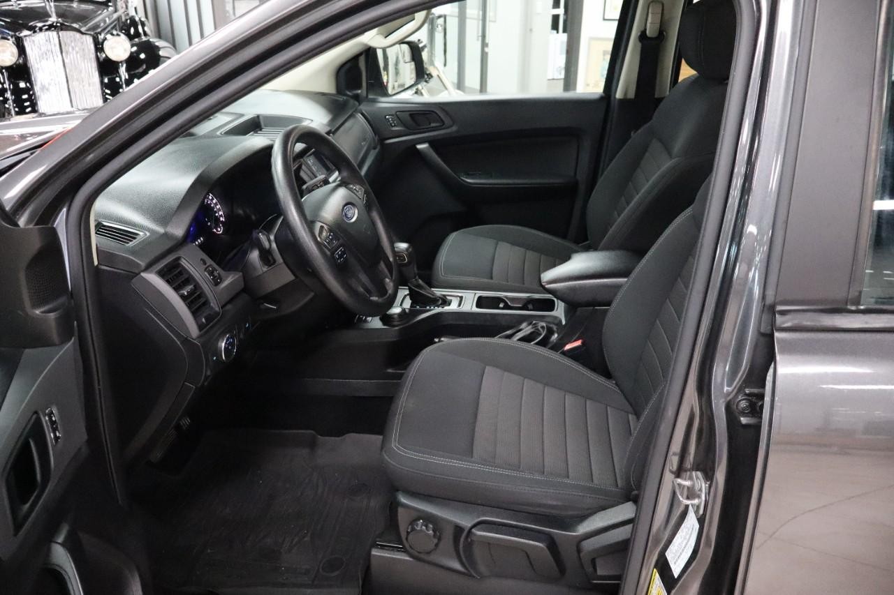 Ford Ranger Vehicle Full-screen Gallery Image 9