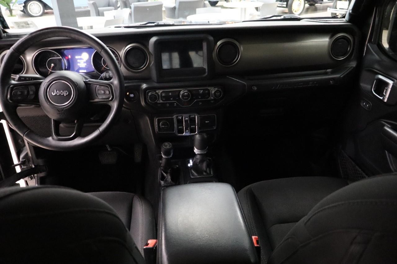 Jeep Wrangler Unlimited Vehicle Full-screen Gallery Image 12