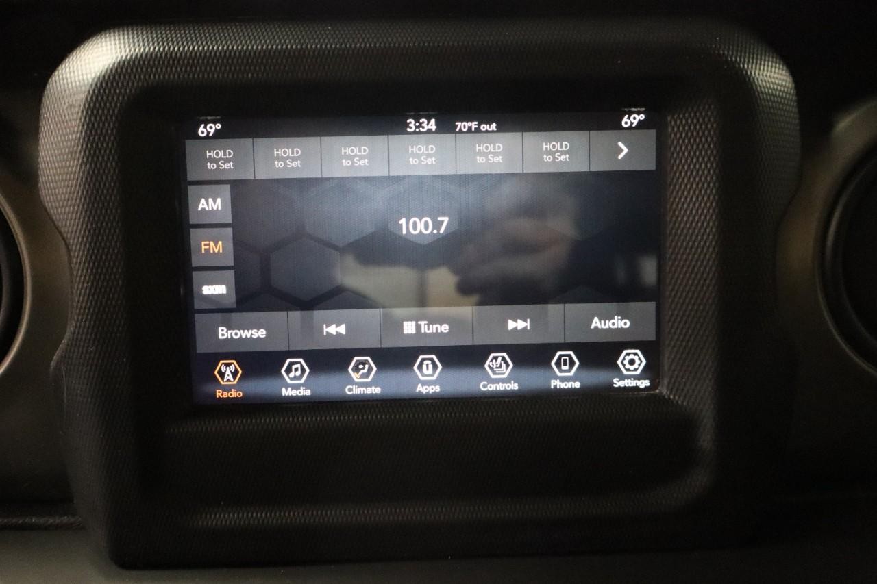 Jeep Wrangler Unlimited Vehicle Full-screen Gallery Image 15