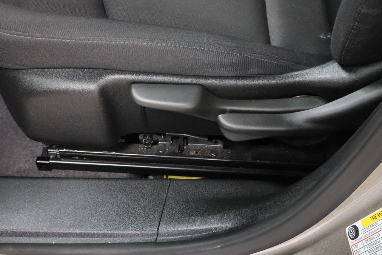 Chevrolet Malibu Vehicle Full-screen Gallery Image 10