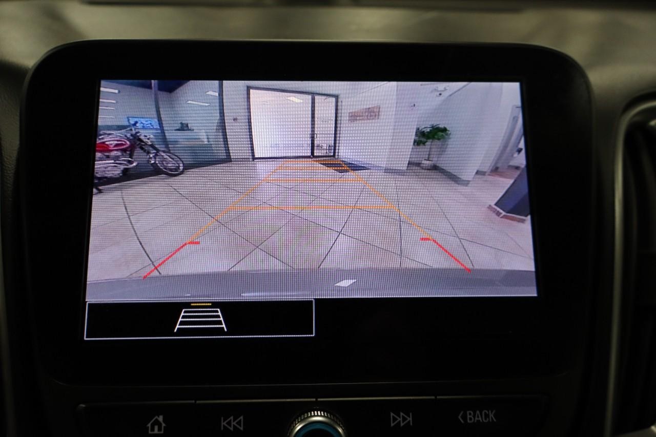 Chevrolet Malibu Vehicle Full-screen Gallery Image 13