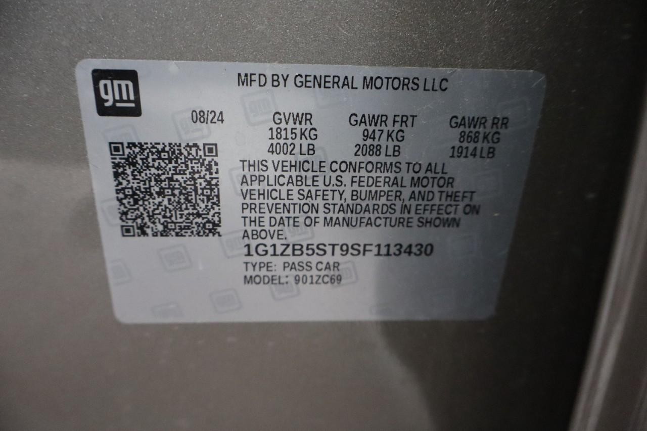 Chevrolet Malibu Vehicle Full-screen Gallery Image 18