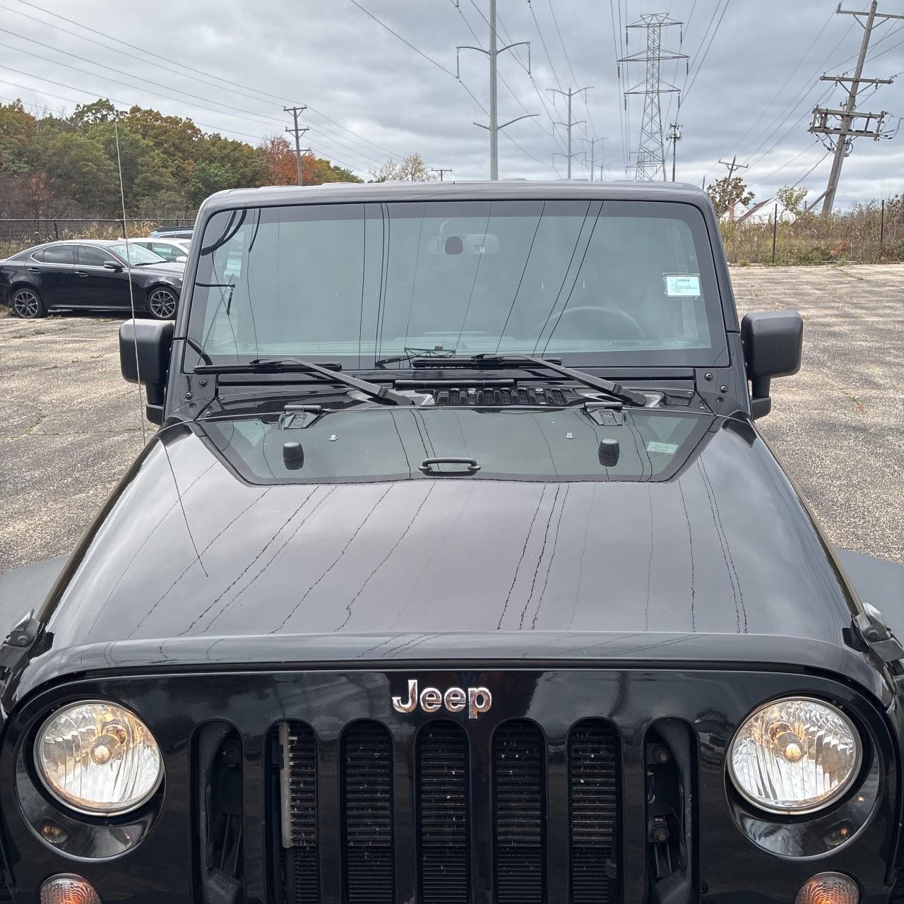 Jeep Wrangler Unlimited Vehicle Full-screen Gallery Image 4