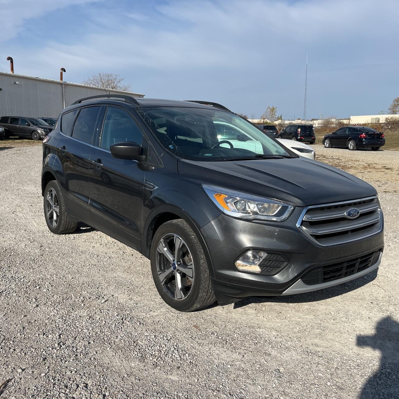 Ford Escape Vehicle Full-screen Gallery Image 4