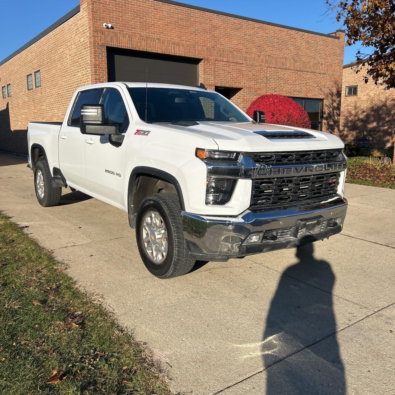 Chevrolet Silverado 2500HD Vehicle Full-screen Gallery Image 4
