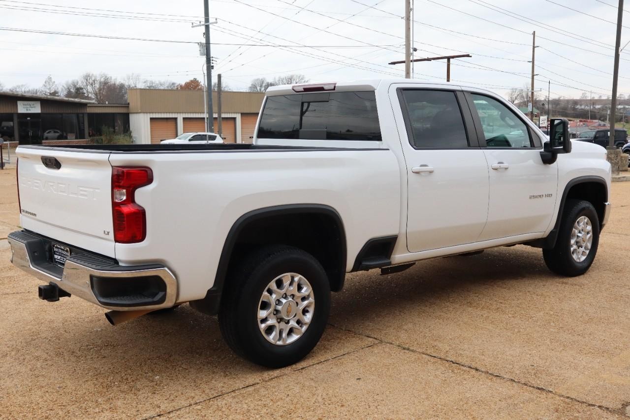 Chevrolet Silverado 2500HD Vehicle Full-screen Gallery Image 6