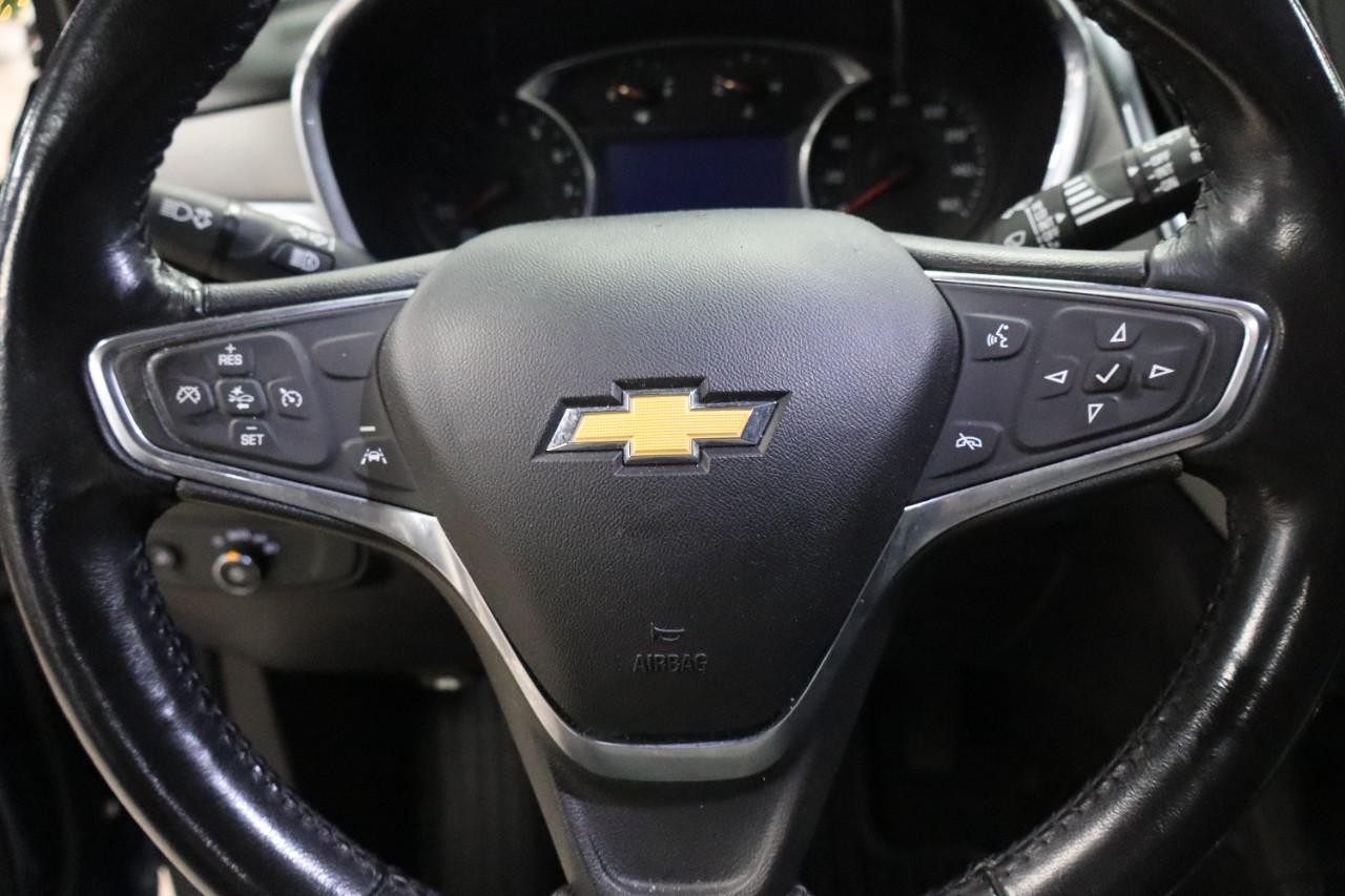 Chevrolet Equinox Vehicle Full-screen Gallery Image 13