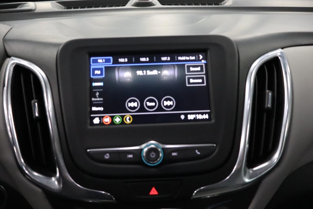 Chevrolet Equinox Vehicle Full-screen Gallery Image 15