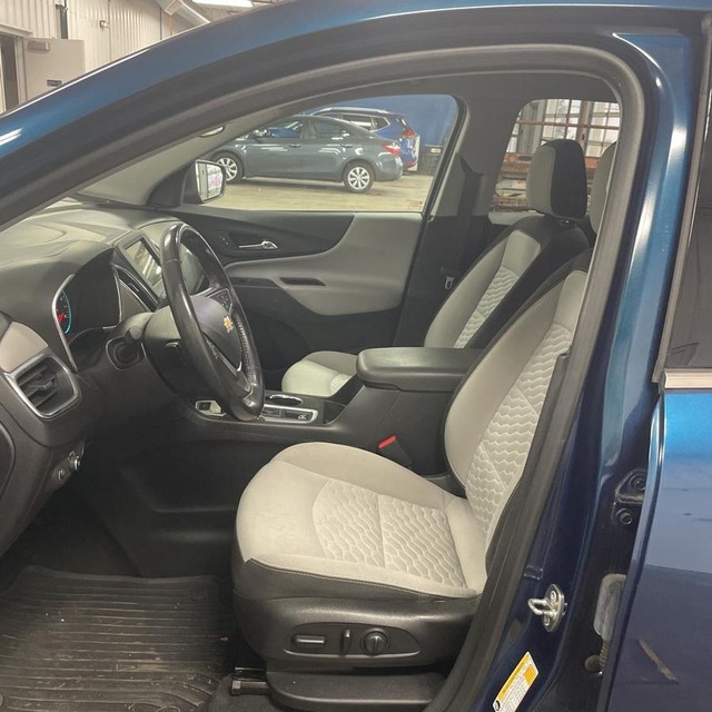 Chevrolet Equinox Vehicle Full-screen Gallery Image 5