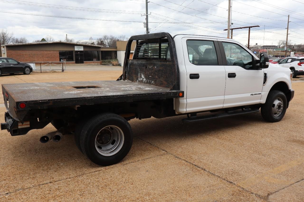 Ford Super Duty F-350 DRW Vehicle Full-screen Gallery Image 5