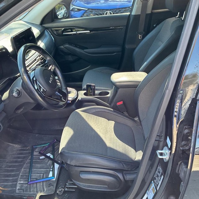 Kia Seltos Vehicle Full-screen Gallery Image 5