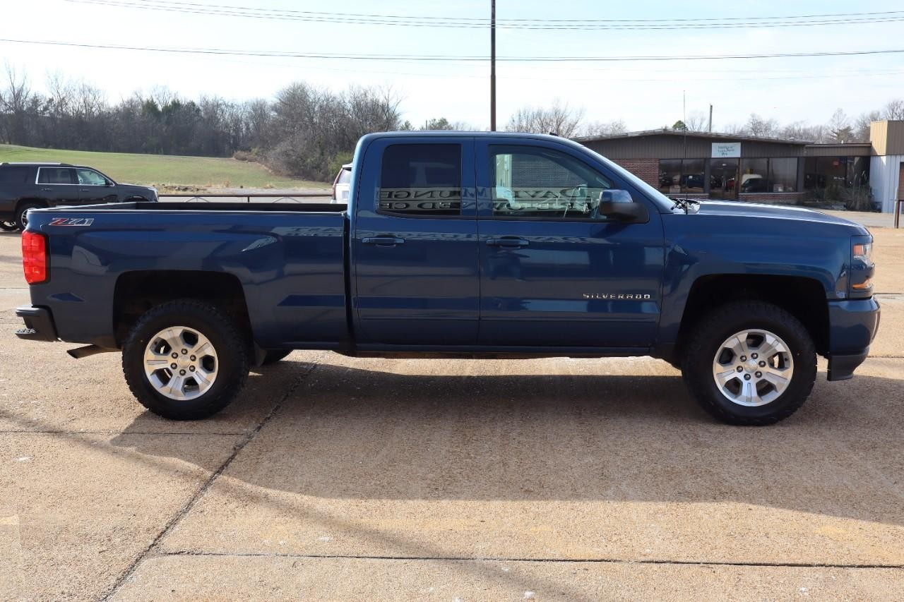 Chevrolet Silverado 1500 Vehicle Full-screen Gallery Image 7