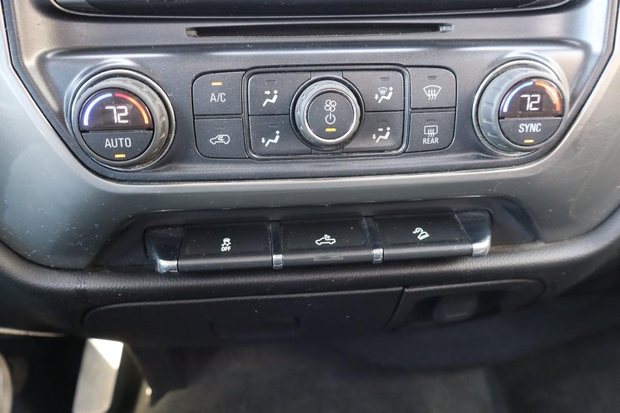 Chevrolet Silverado 1500 Vehicle Full-screen Gallery Image 16