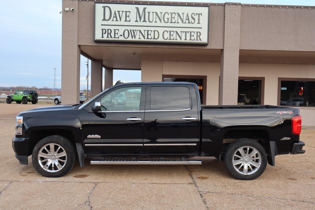 Chevrolet Silverado 1500 Vehicle Full-screen Gallery Image 2