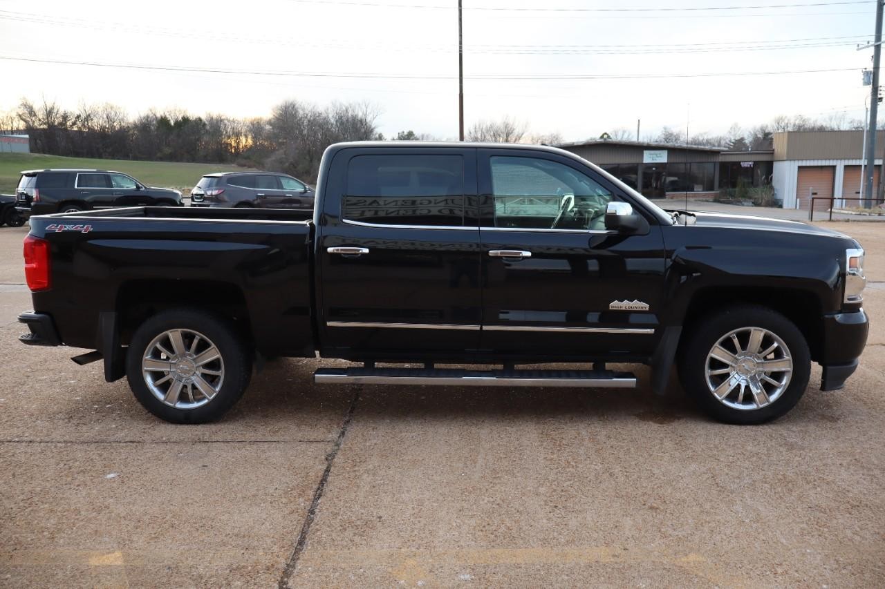 Chevrolet Silverado 1500 Vehicle Full-screen Gallery Image 6