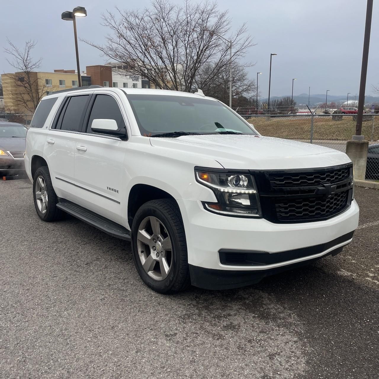 Chevrolet Tahoe Vehicle Full-screen Gallery Image 7