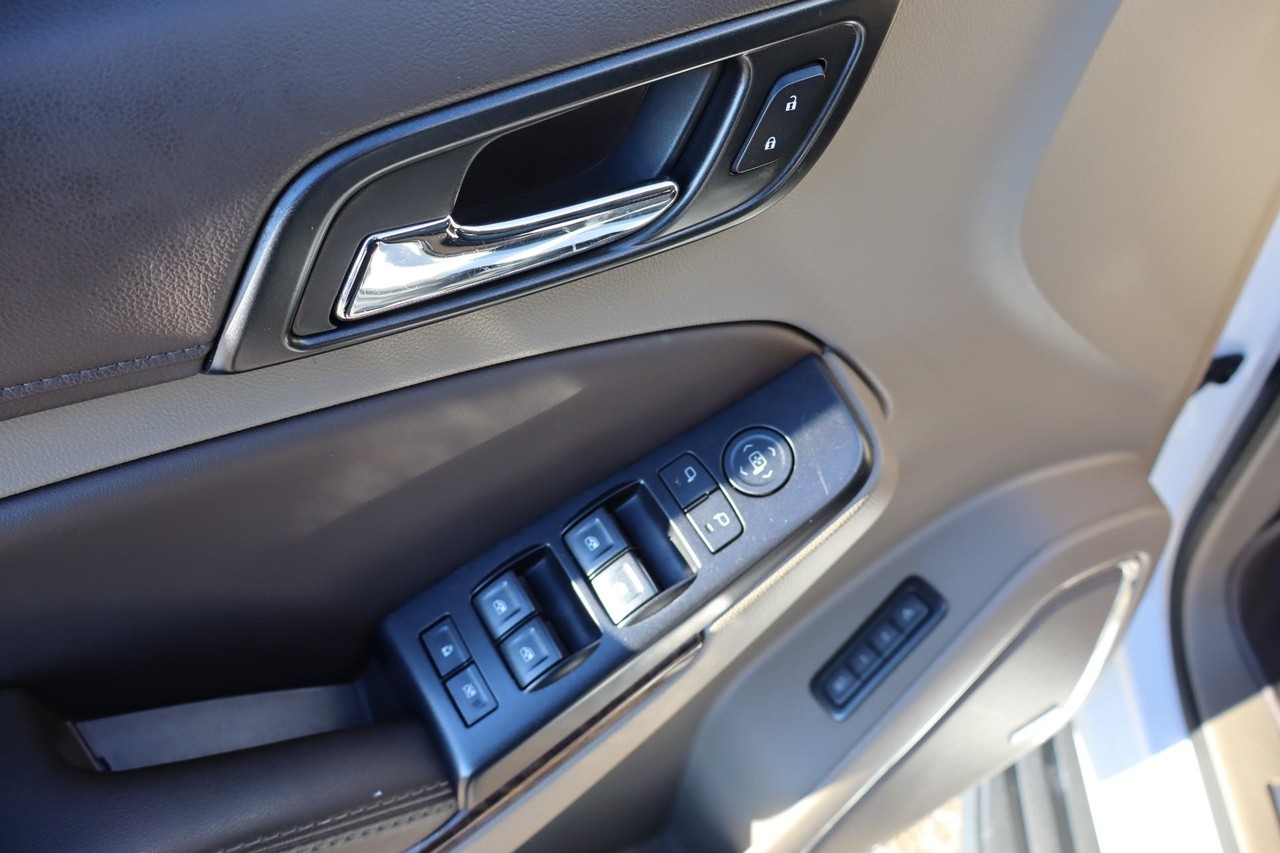 Chevrolet Tahoe Vehicle Full-screen Gallery Image 11