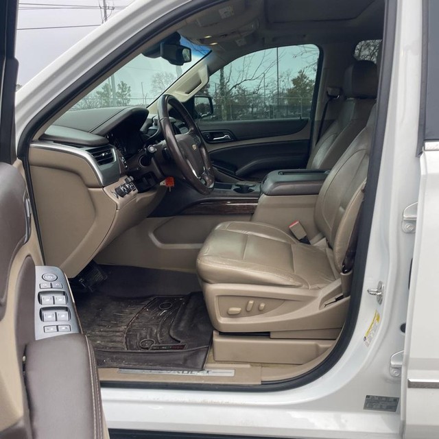 Chevrolet Tahoe Vehicle Full-screen Gallery Image 9