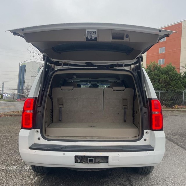 Chevrolet Tahoe Vehicle Full-screen Gallery Image 14
