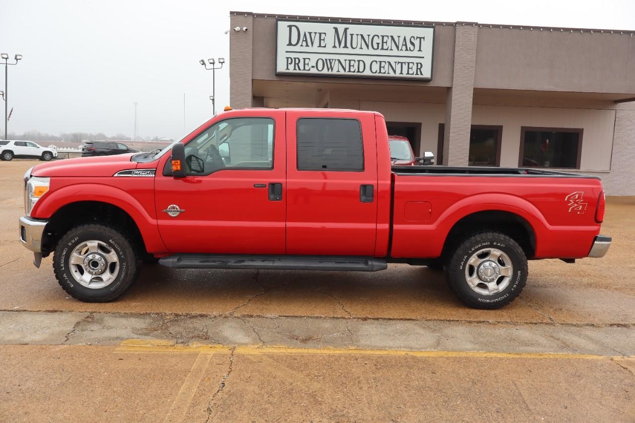 Ford Super Duty F-250 SRW Vehicle Full-screen Gallery Image 2