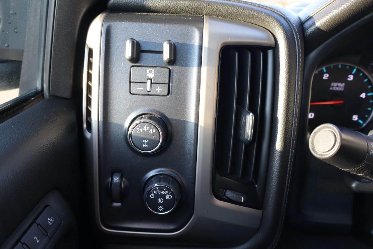 GMC Sierra 3500HD Vehicle Full-screen Gallery Image 23